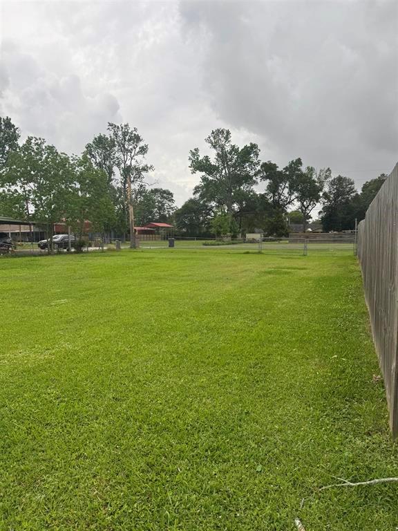 401 Henry Street, Bridge City, Texas image 3