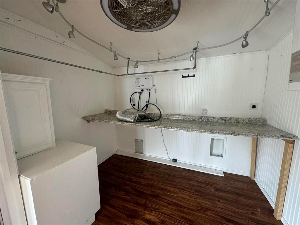 401 Henry Street, Bridge City, Texas image 8