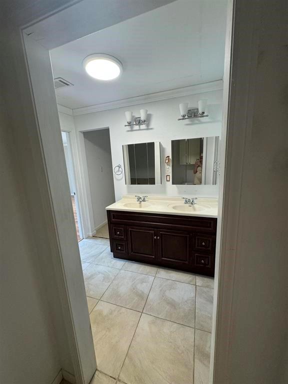 401 Henry Street, Bridge City, Texas image 13