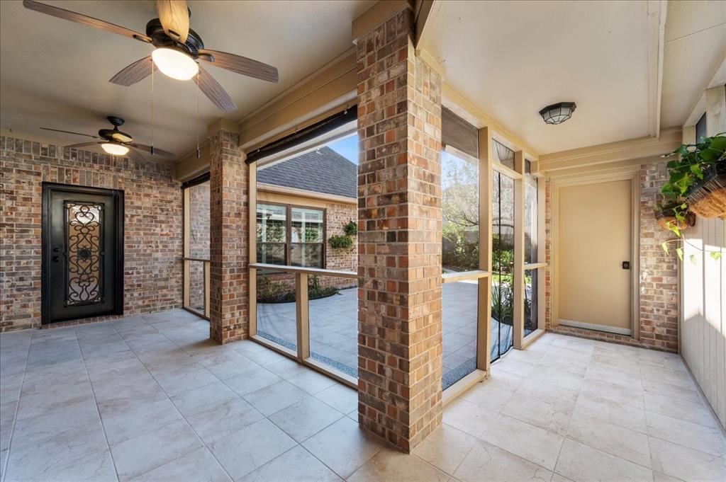 4327 Brook Shadow Drive, Houston, Texas image 22