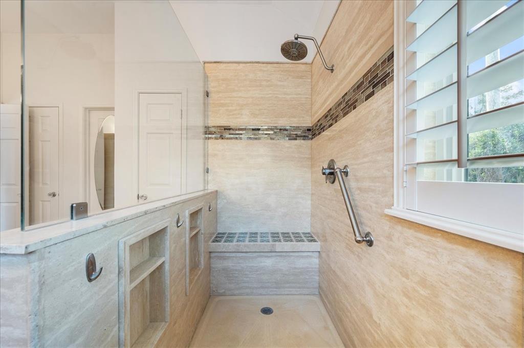4327 Brook Shadow Drive, Houston, Texas image 15