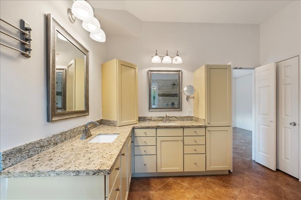 4327 Brook Shadow Drive, Houston, Texas image 16