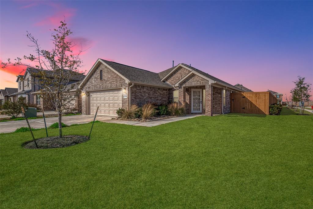 13114 Dalvay Beach Drive, Texas City, Texas image 2