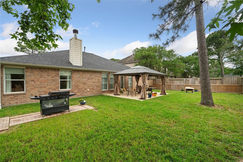 8330 Sports Haven Drive, Humble, Texas image 31