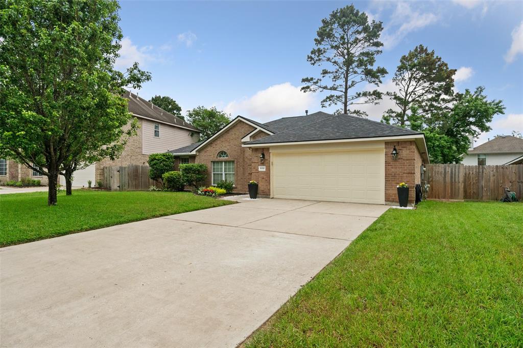 8330 Sports Haven Drive, Humble, Texas image 35