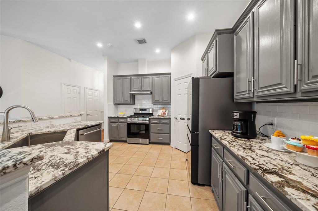 8330 Sports Haven Drive, Humble, Texas image 14