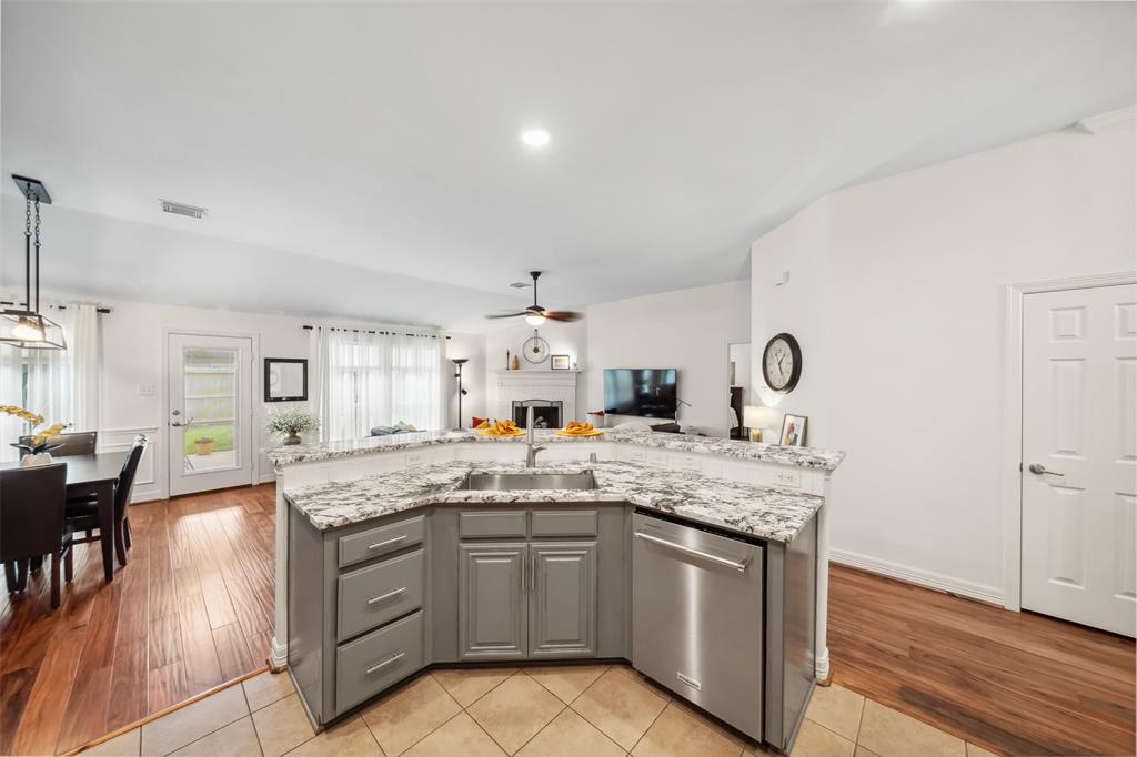 8330 Sports Haven Drive, Humble, Texas image 17