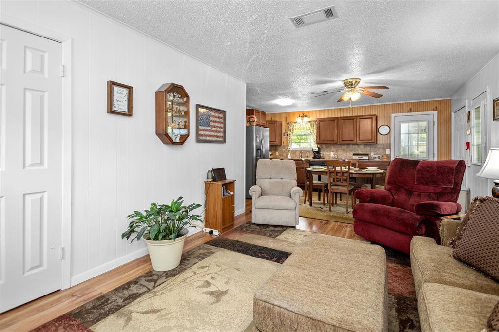 129 Arizona Street, Huntington, Texas image 3