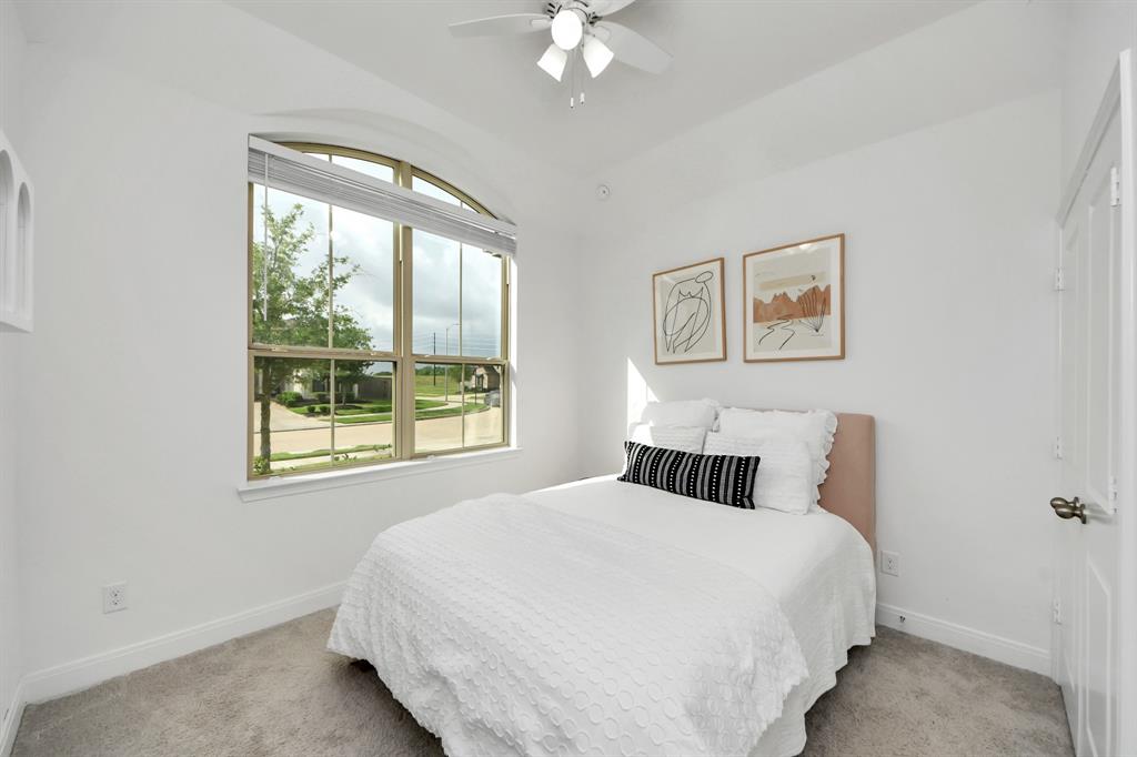 8715 Morris Woods Drive, Missouri City, Texas image 5