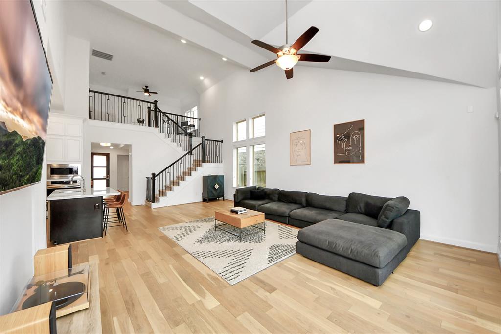 8715 Morris Woods Drive, Missouri City, Texas image 15