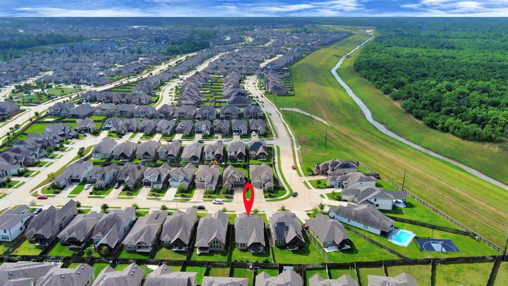 8715 Morris Woods Drive, Missouri City, Texas image 34