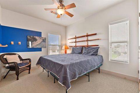 Single Family Residence in Crystal Beach TX 2932 Lakeside Drive 25.jpg