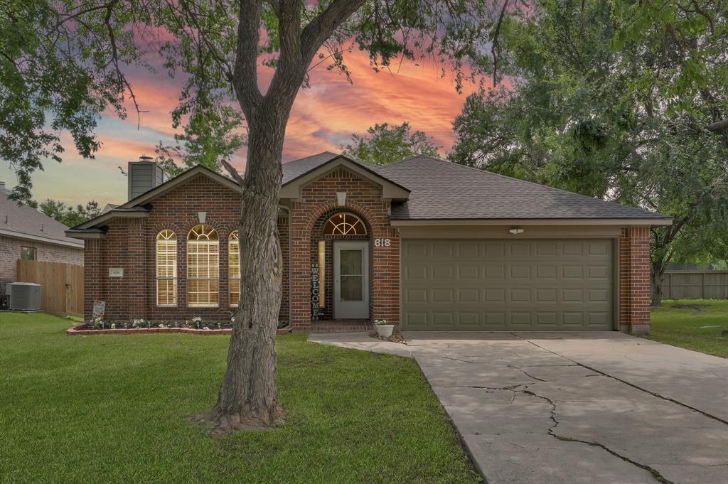 618 Paradise Lane, Montgomery, Texas image 2