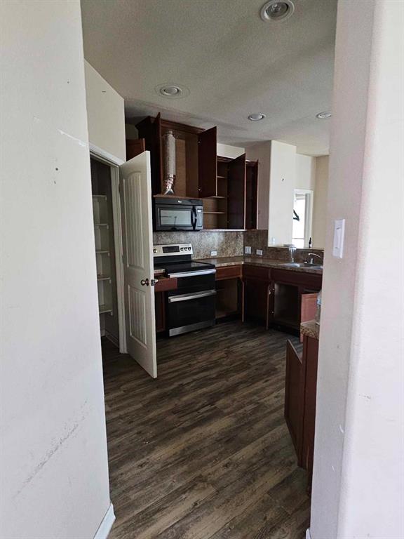 1710 Penina Drive, Crosby, Texas image 11
