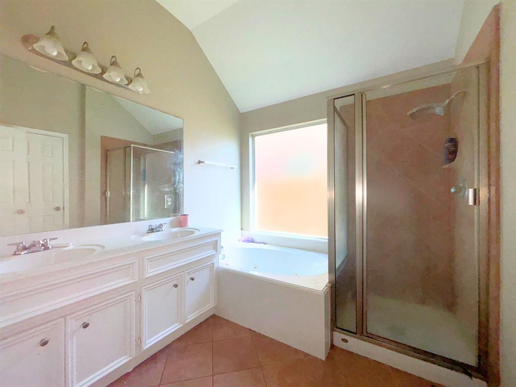 4326 Sunlit Pass Loop, Humble, Texas image 5