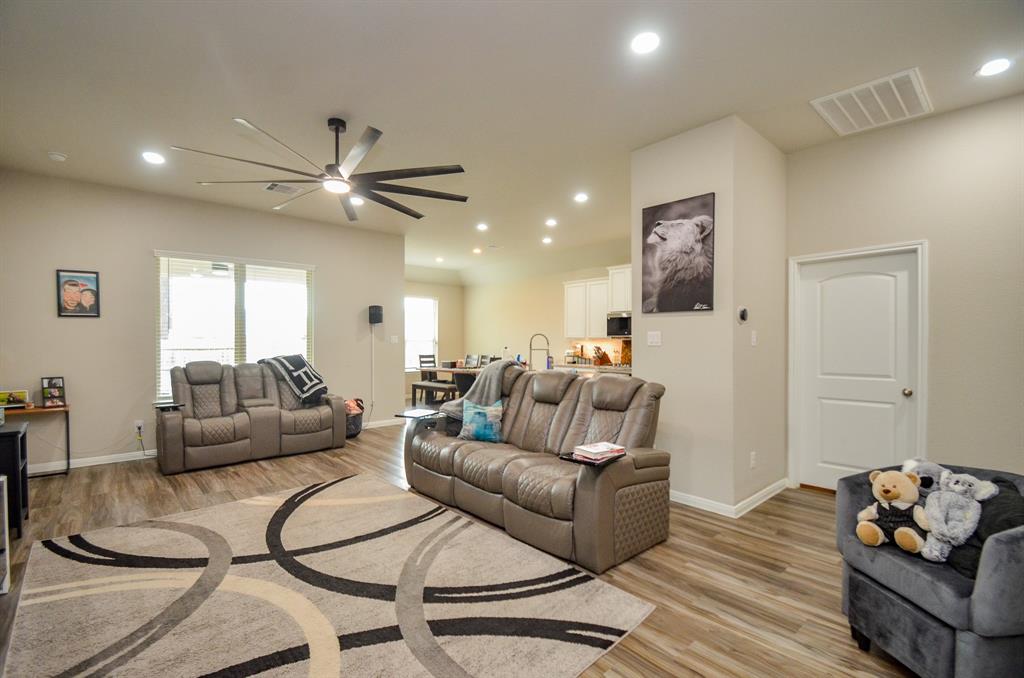 12630 Beddington Court, Tomball, Texas image 3