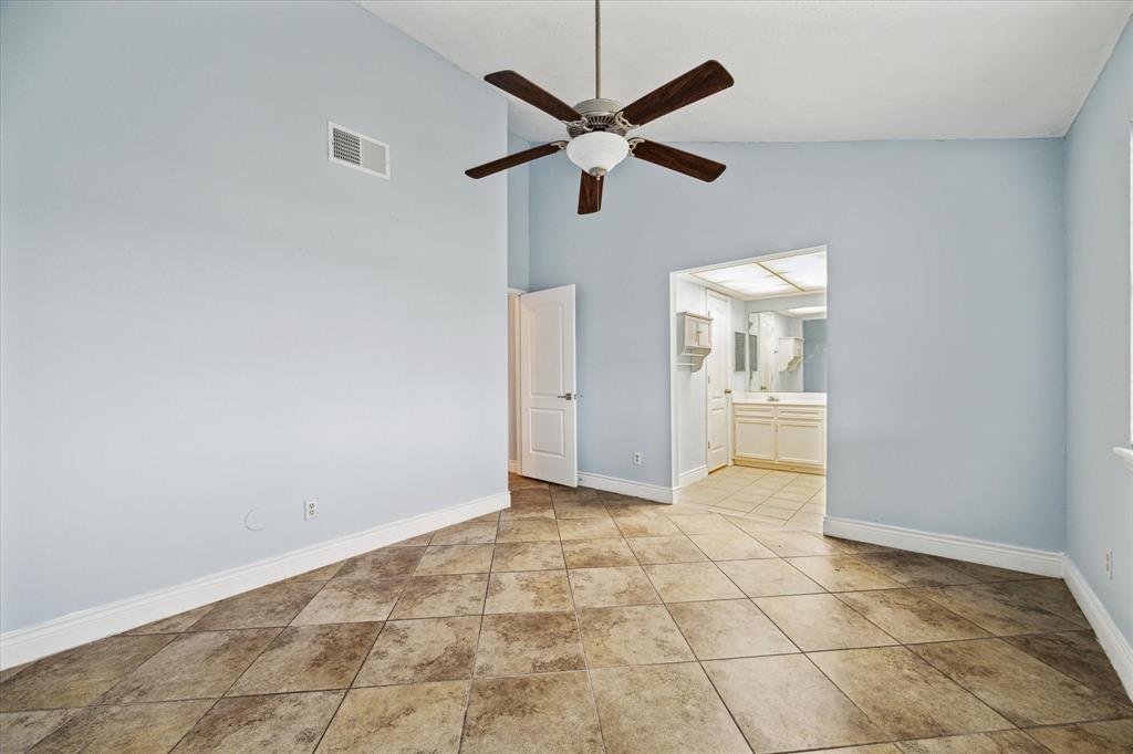 13827 Southline Road, Sugar Land, Texas image 9