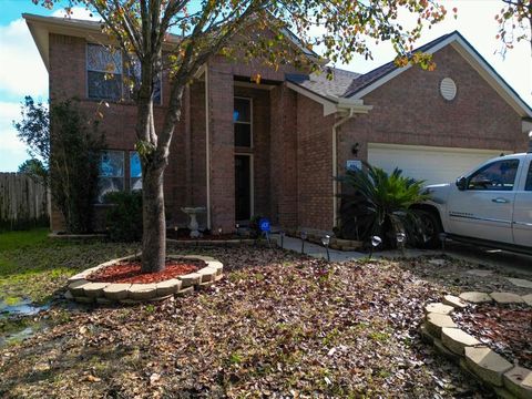 Single Family Residence in Dickinson TX 450 Sandstone Creek Lane.jpg