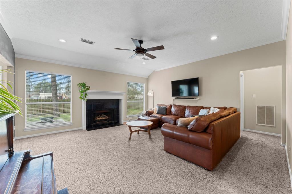 24835 Butterwick Drive, Spring, Texas image 12