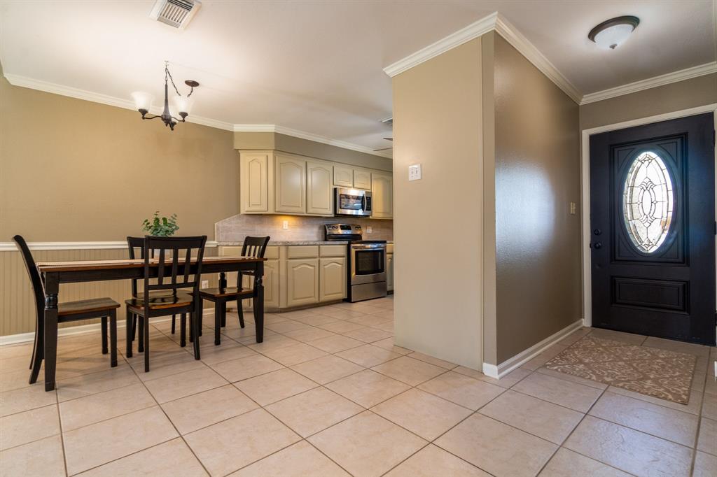 1817 Leissner Street, Bay City, Texas image 3