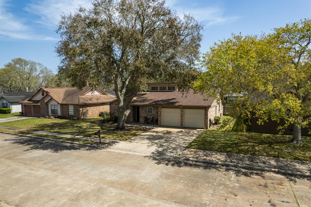 1817 Leissner Street, Bay City, Texas image 16