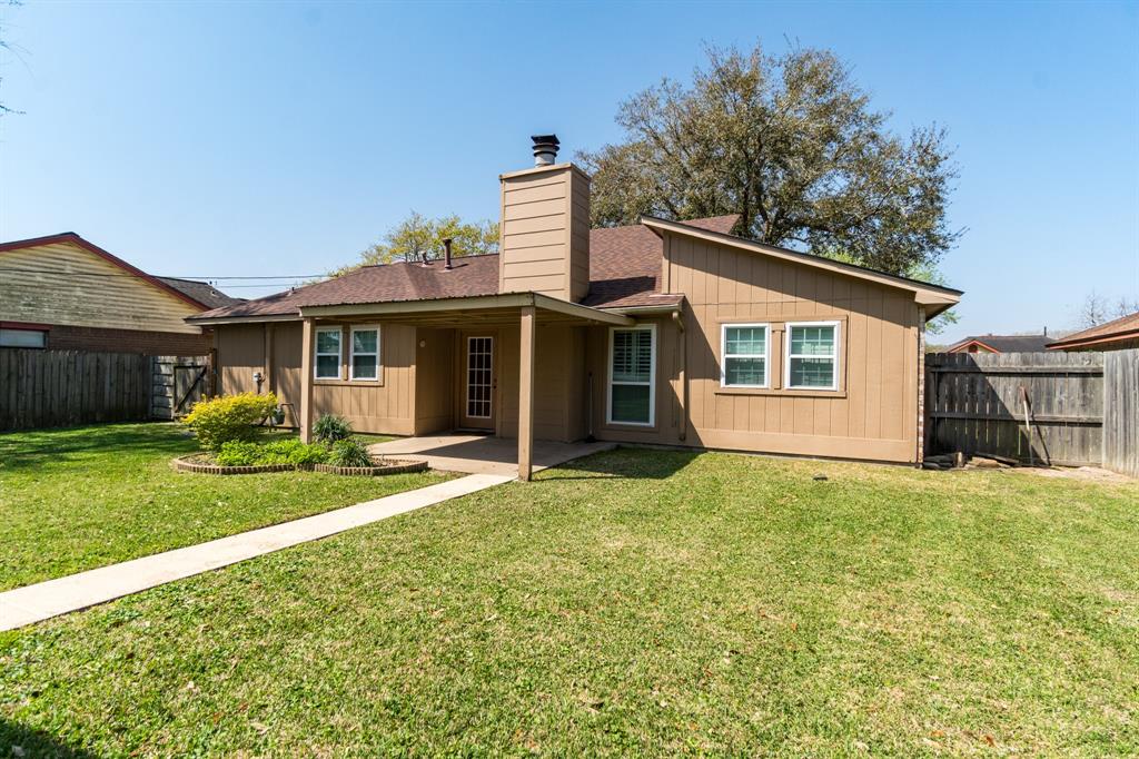 1817 Leissner Street, Bay City, Texas image 17