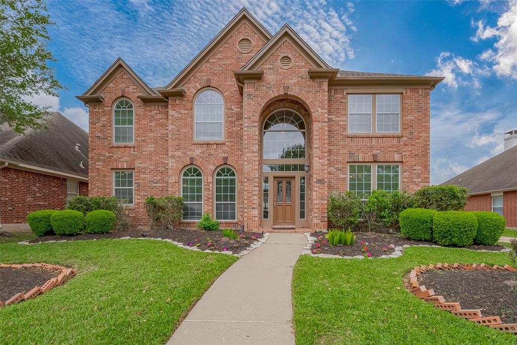 2023 Upland Shadows Drive, Sugar Land, Texas image 1