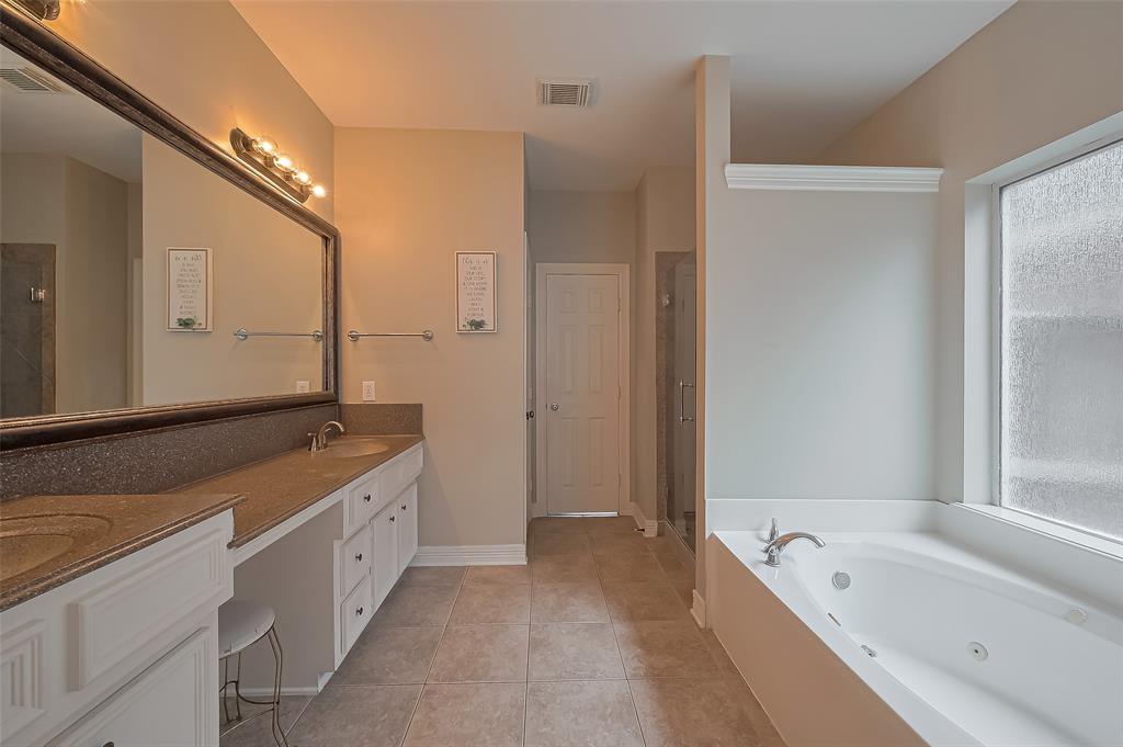 2023 Upland Shadows Drive, Sugar Land, Texas image 22