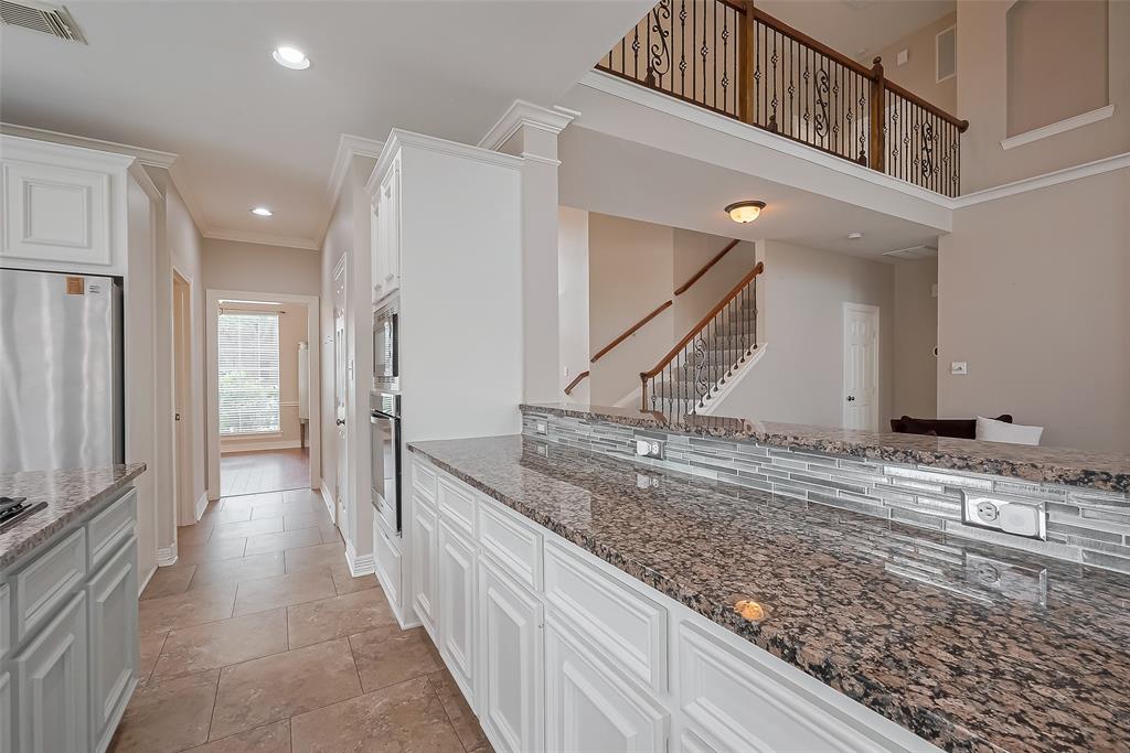 2023 Upland Shadows Drive, Sugar Land, Texas image 8
