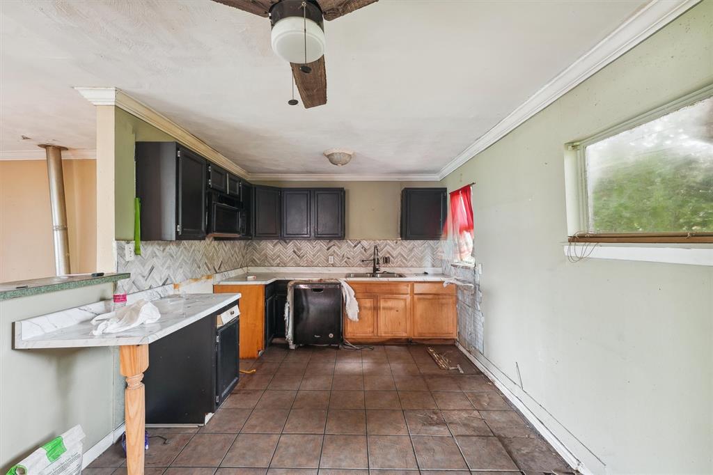 10010 Fairland Drive, Houston, Texas image 10