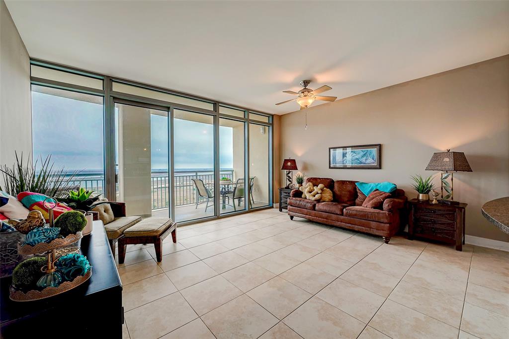 801 E Beach Drive #TW1012, Galveston, Texas image 9