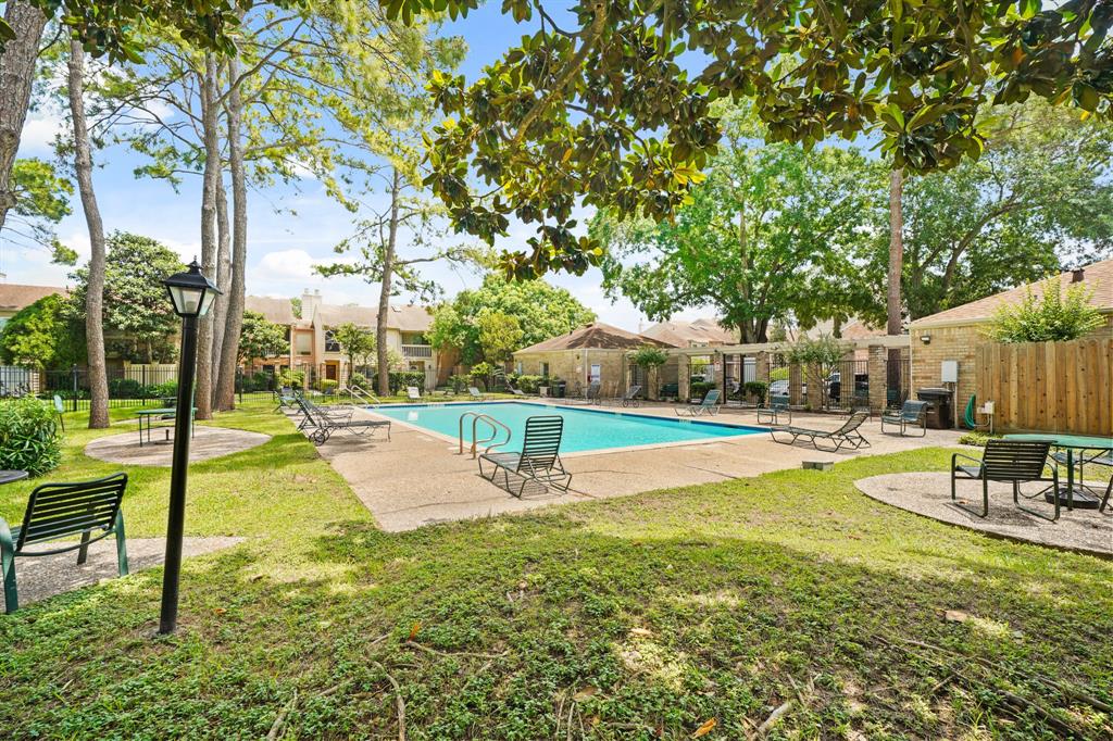800 Country Place Drive #407, Houston, Texas image 22