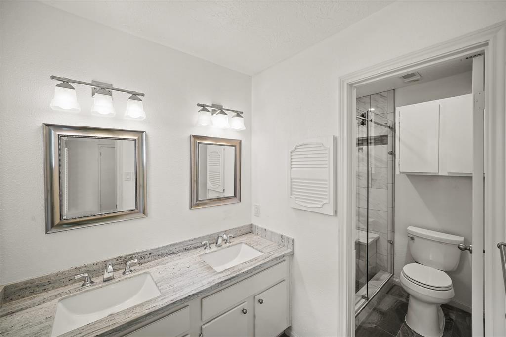 800 Country Place Drive #407, Houston, Texas image 15