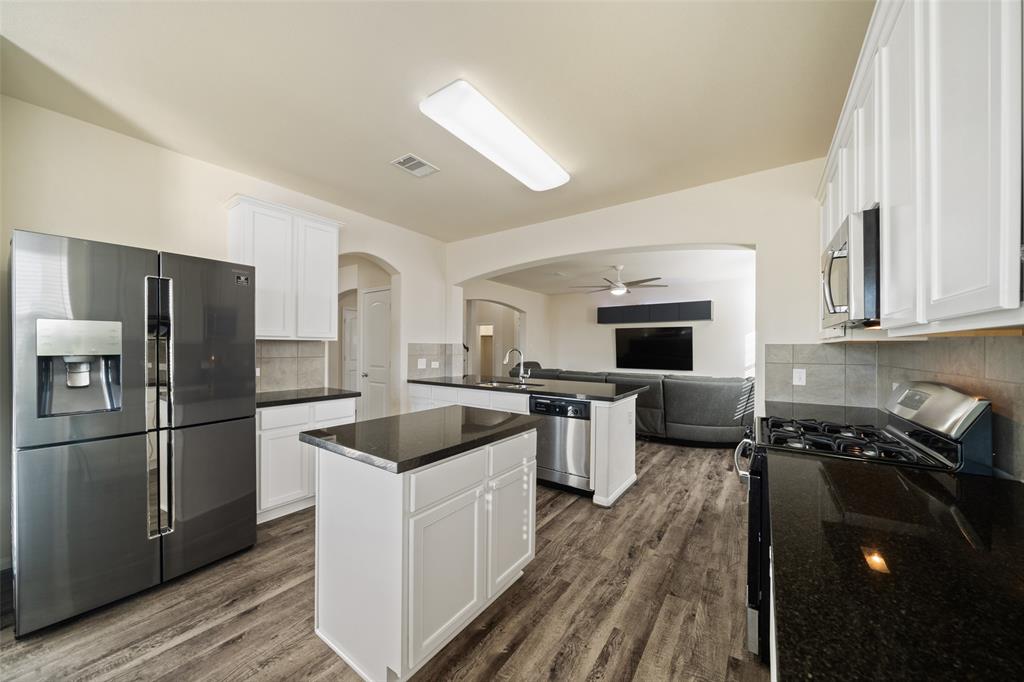 15207 Lake Powell Dr Drive, Humble, Texas image 7