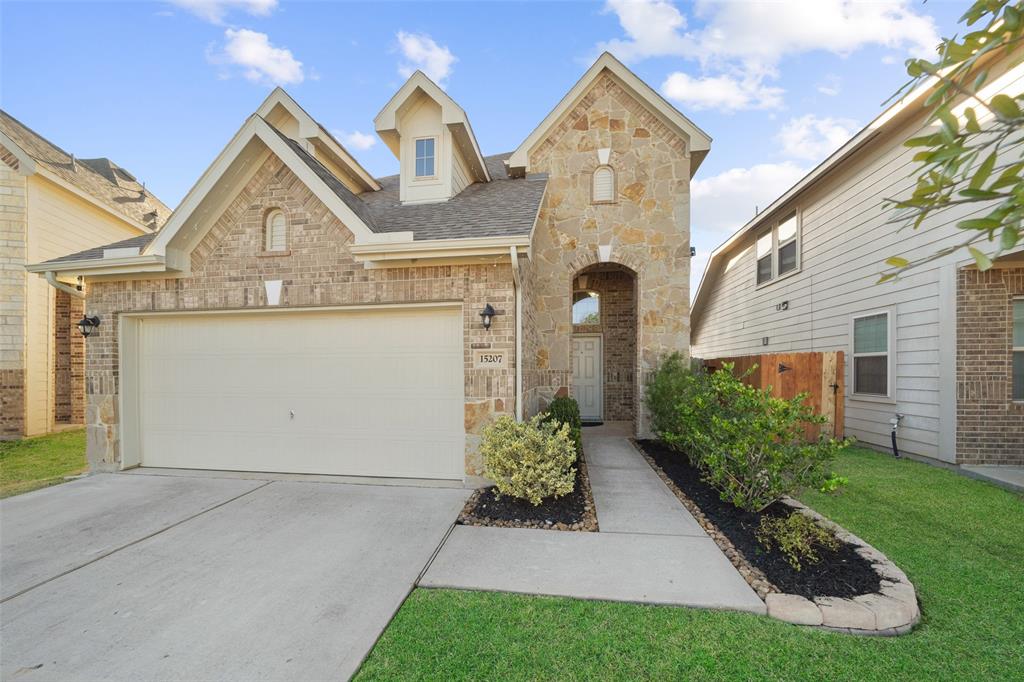 15207 Lake Powell Dr Drive, Humble, Texas image 1