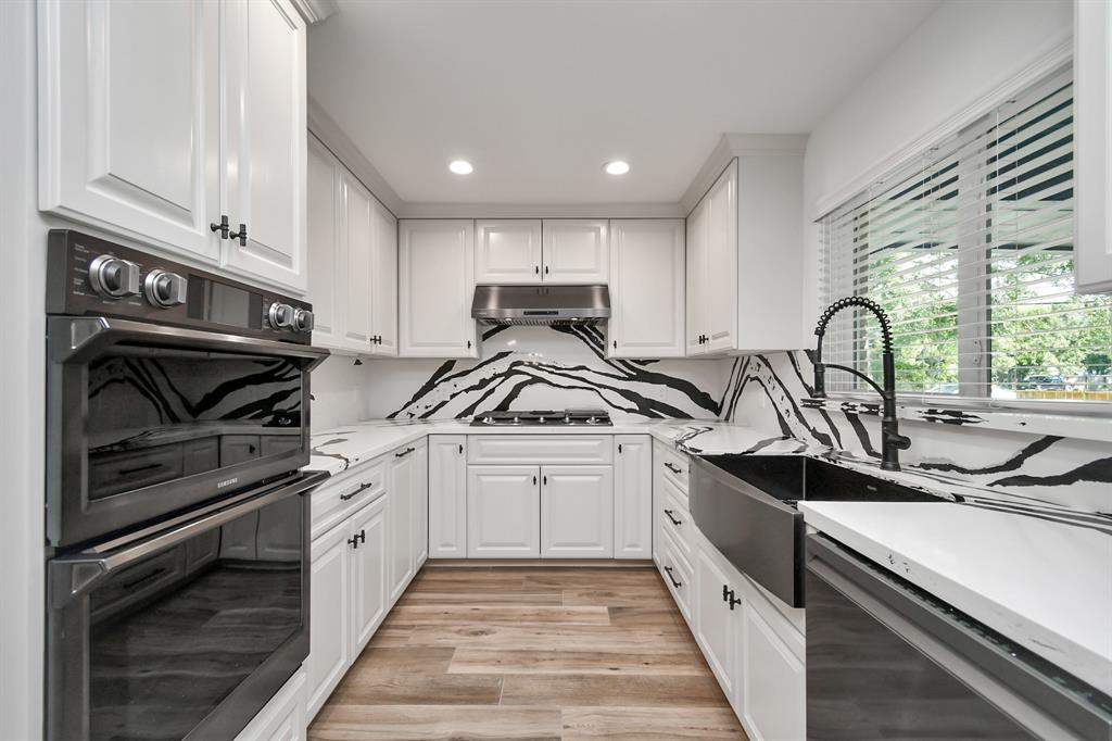 1805 East Avenue, Katy, Texas image 19