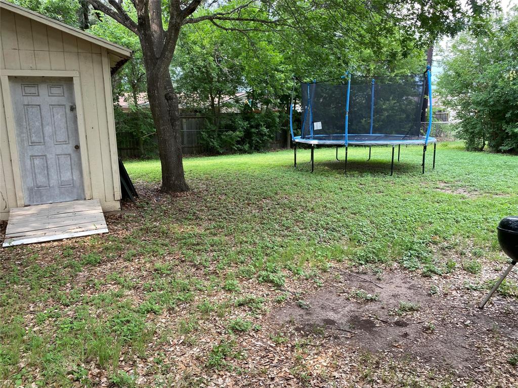 4327 Valleyfield Street, San Antonio, Texas image 4