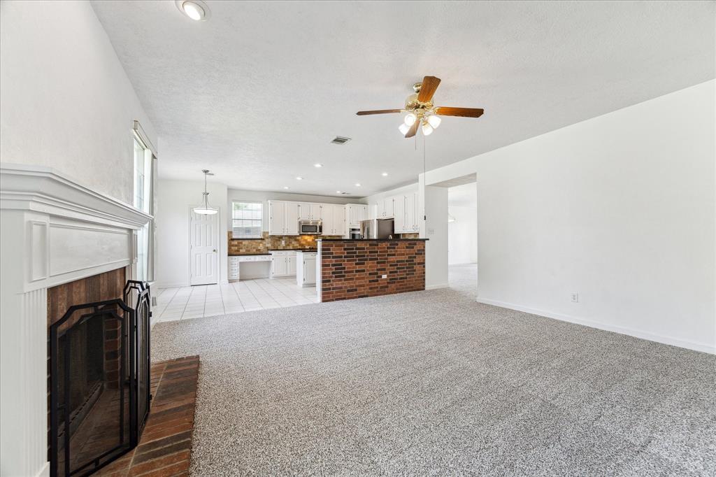 815 Spring Valley Court Ct, Sugar Land, Texas image 9