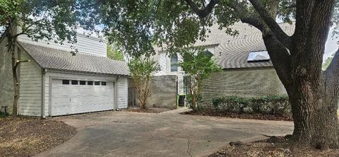 A home in Missouri City