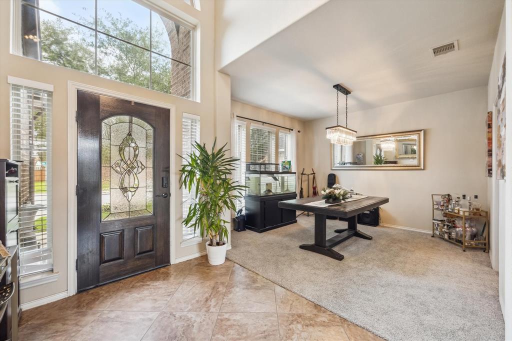 13921 Pebble Falls Lane, Pearland, Texas image 3