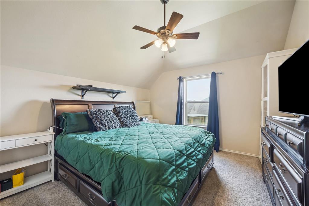 13921 Pebble Falls Lane, Pearland, Texas image 21