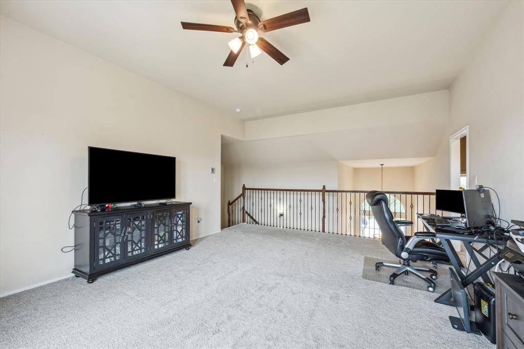 13921 Pebble Falls Lane, Pearland, Texas image 24