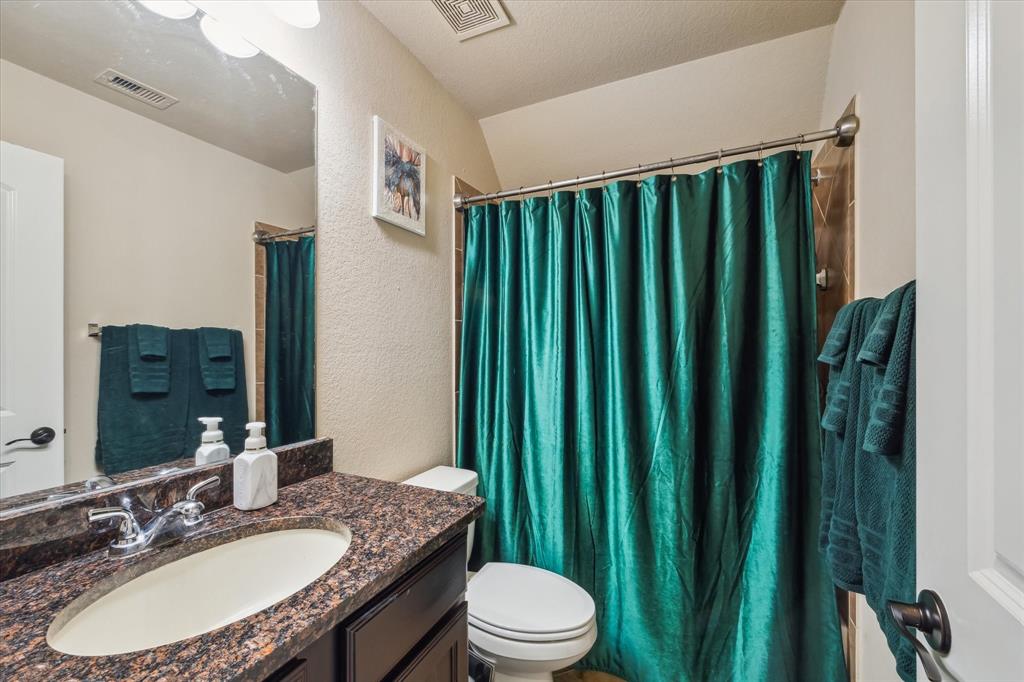 13921 Pebble Falls Lane, Pearland, Texas image 22