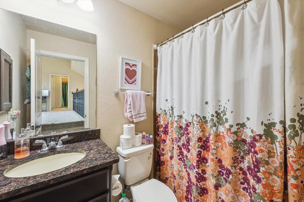 13921 Pebble Falls Lane, Pearland, Texas image 20
