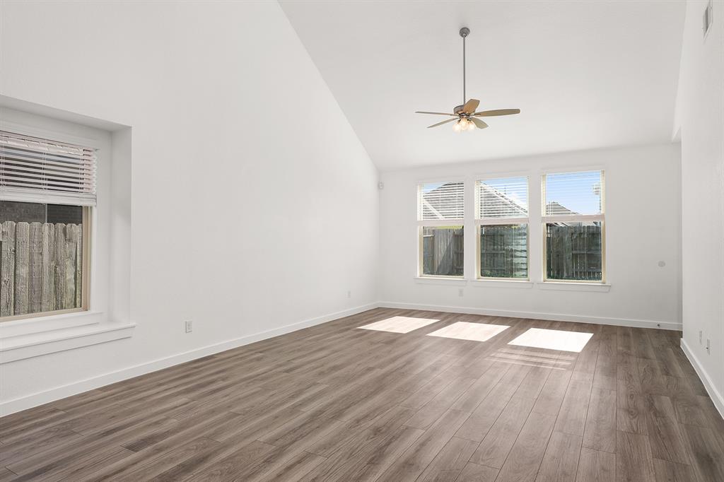 13017 Sapphire Lake Lane, Texas City, Texas image 13