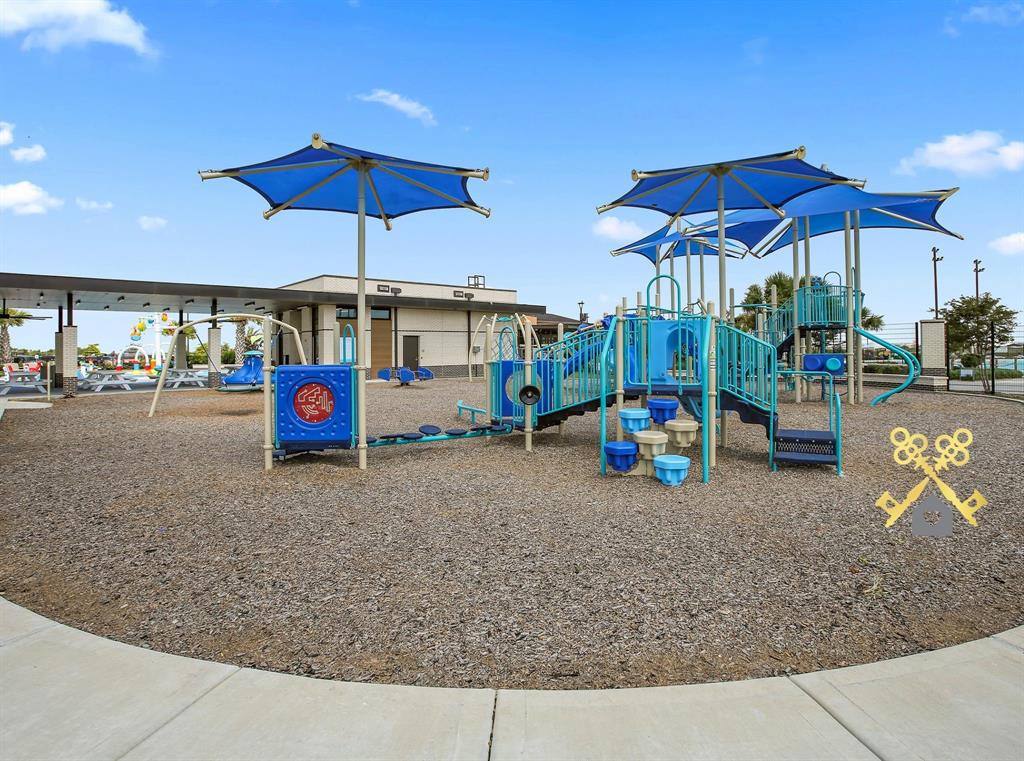 13017 Sapphire Lake Lane, Texas City, Texas image 41