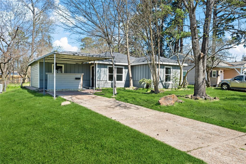 1106 Cowan Avenue, Conroe, Texas image 2