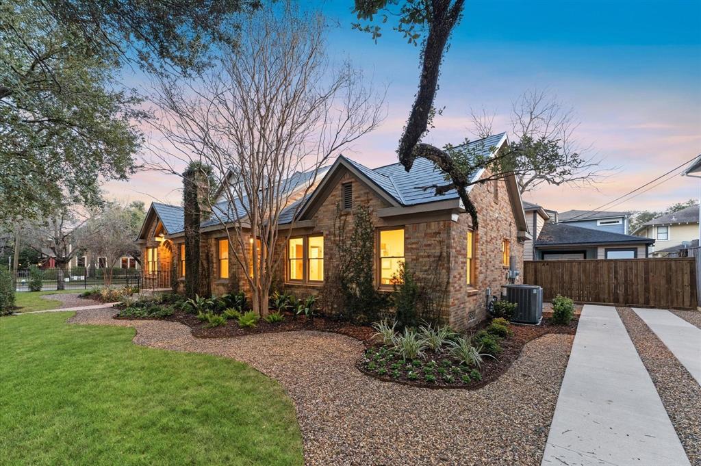 304 Bayland Avenue, Houston, Texas image 27