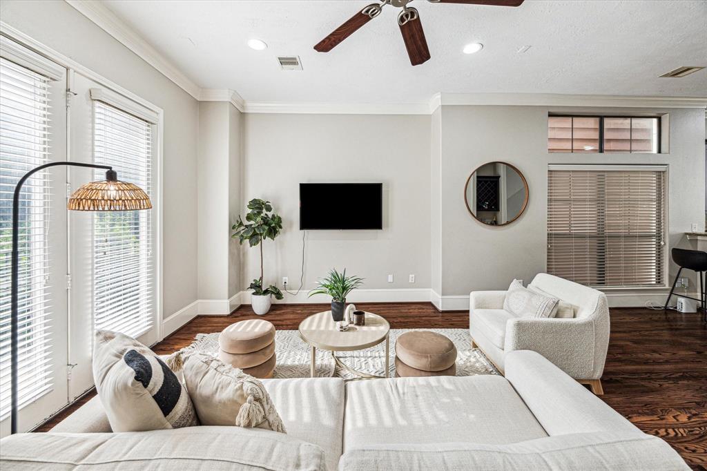 1045 W 22nd Street #I, Houston, Texas image 11