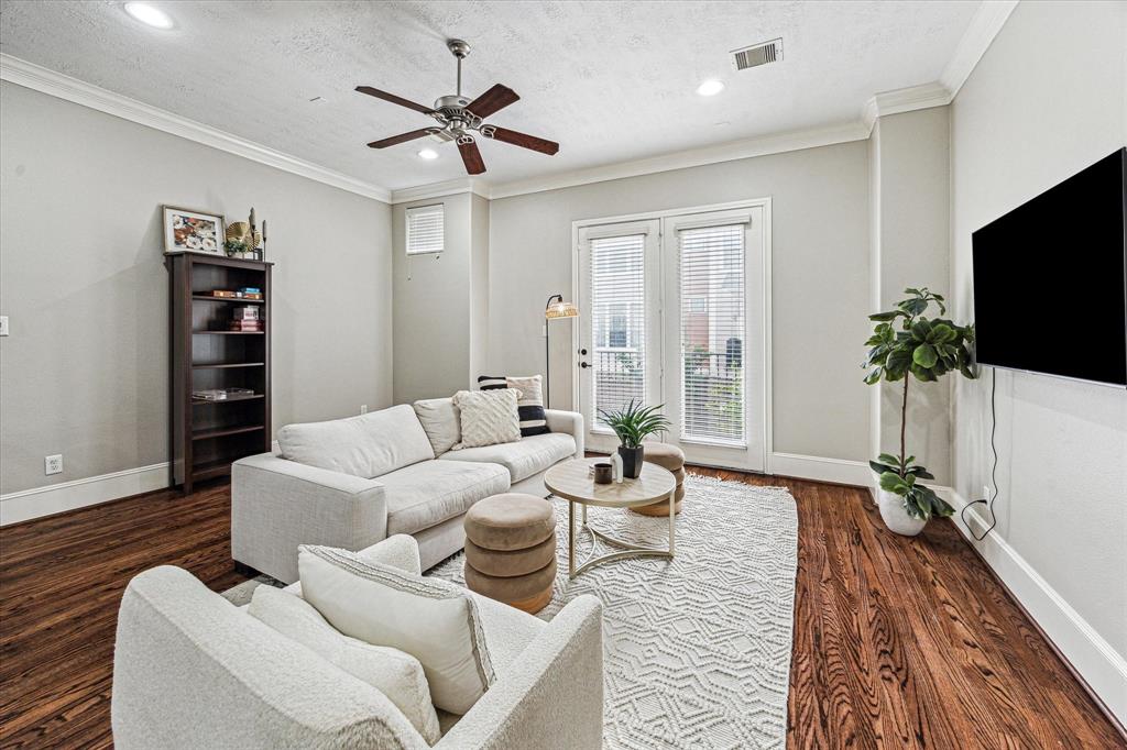 1045 W 22nd Street #I, Houston, Texas image 9